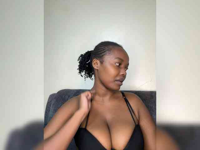 Busty-Princess1 webcam