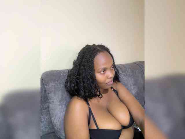 Curvy-maxy9 Curvy-maxy9