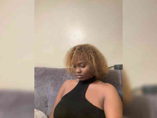 Curvy-maxy9 Curvy-maxy9