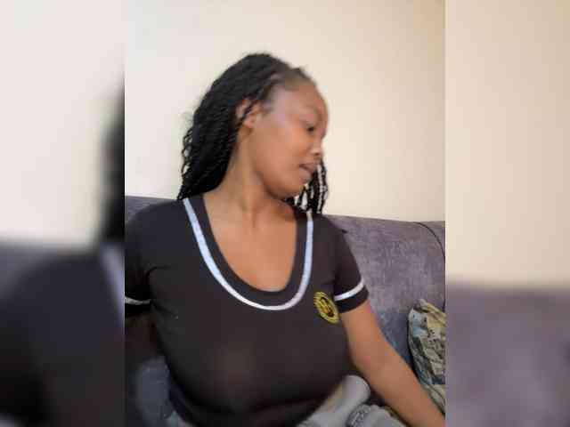 Busty-Princess1 webcam
