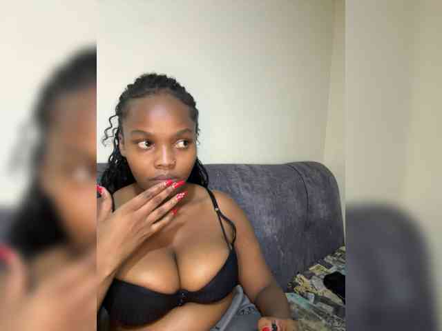 Busty-Princess1 webcam