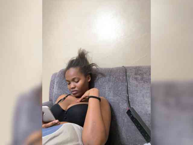 Curvy-maxy9 Curvy-maxy9