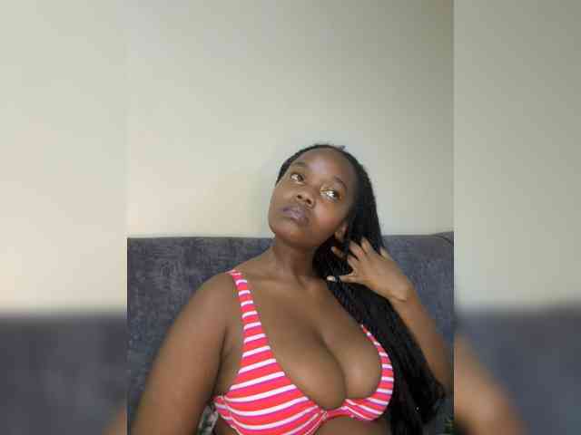 Busty-Princess1