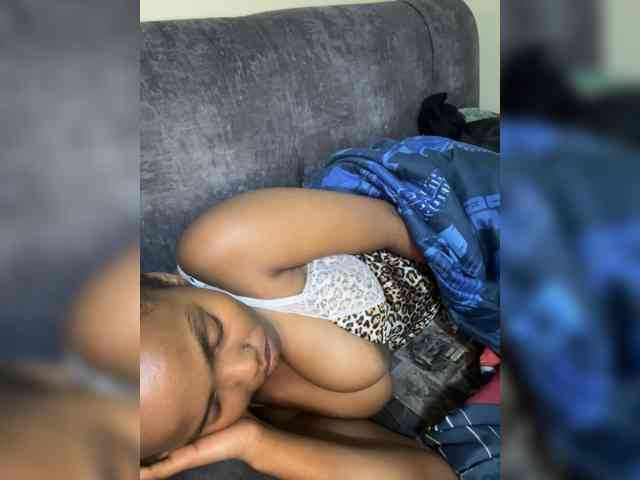Busty-Princess1 webcam