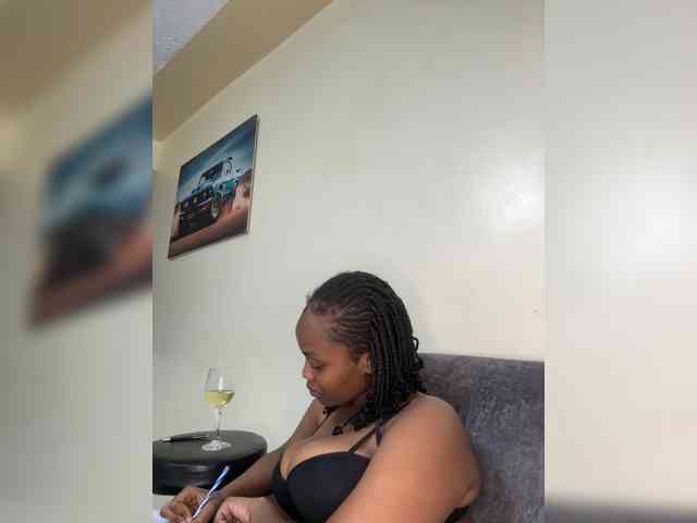Busty-Princess1 webcam
