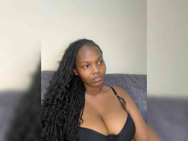 Curvy-maxy9 Curvy-maxy9