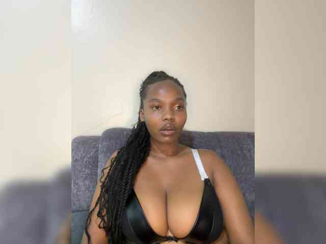Curvy-maxy9 Curvy-maxy9