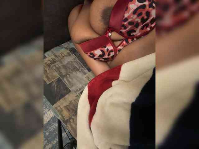 Busty-Princess1 webcam