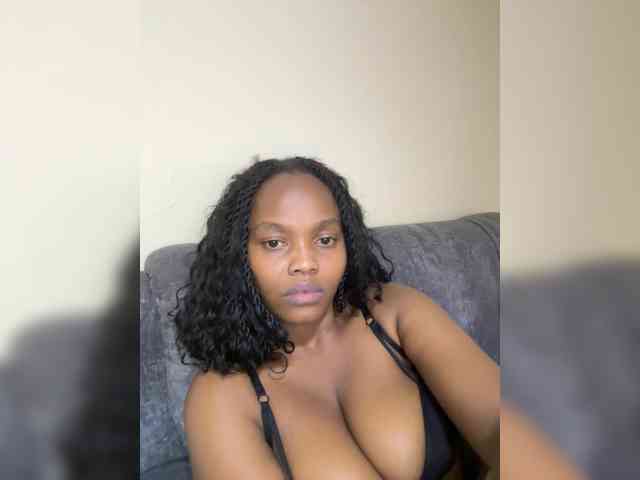 Busty-Princess1 webcam