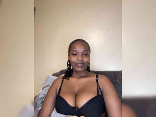piekna-busty1 webcam