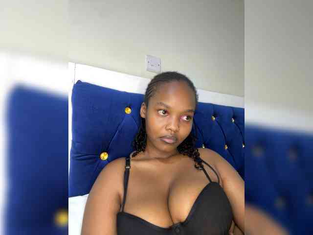 Belle-Busty1 webcam