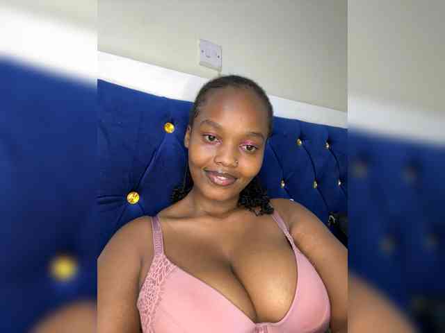 Modella: Busty-Princess1