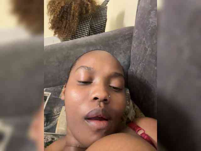 Busty-Princess1 webcam