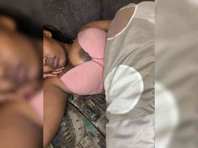 Busty-Princess1 webcam