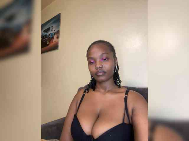 Curvy-maxy9 Curvy-maxy9