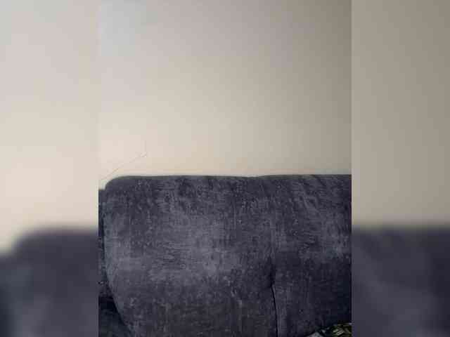 Modella: Busty-Princess1