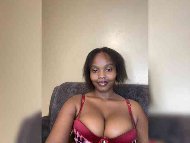 Modella: Busty-Princess1