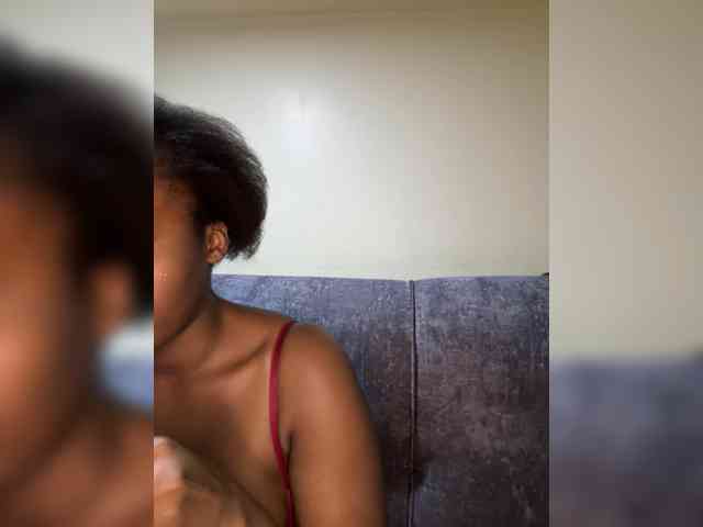 Busty-Princess1 webcam