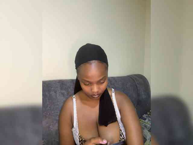 Busty-Princess1 webcam