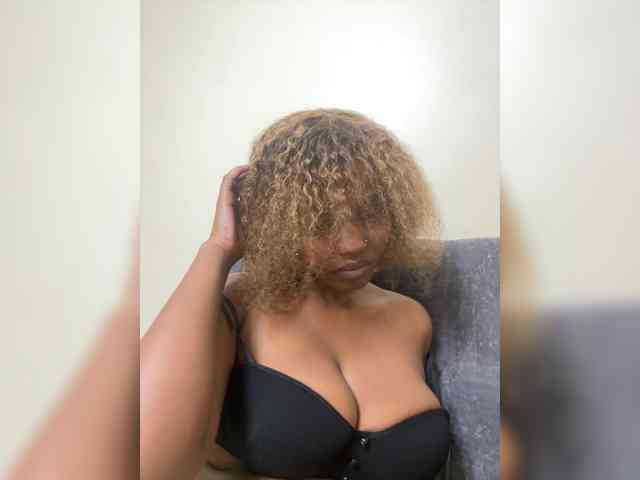 Curvy-maxy9 Curvy-maxy9