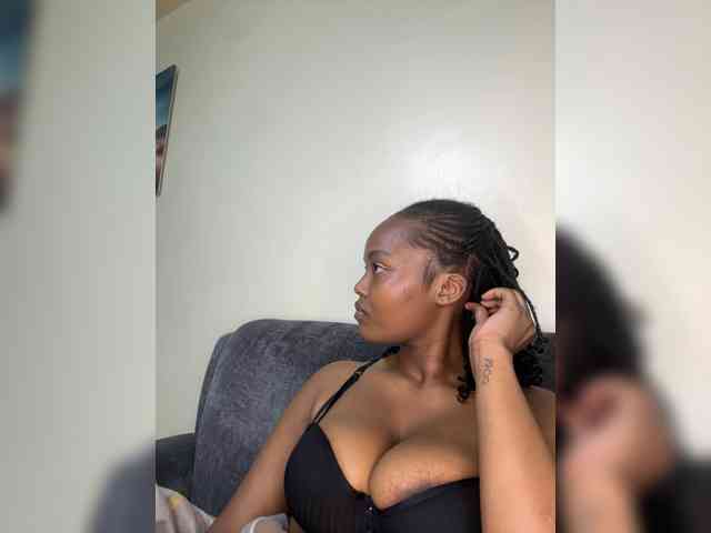 Curvy-maxy9