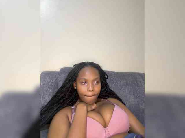 Modella: Busty-Princess1