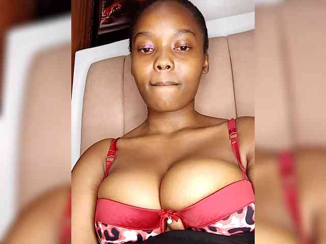Curvy-maxy9 Curvy-maxy9