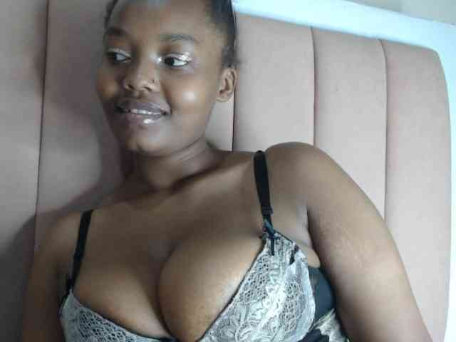 Curvy-maxy9 Curvy-maxy9