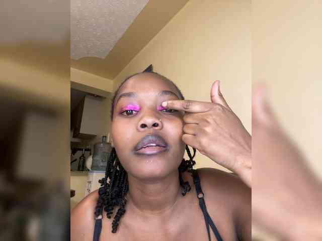 Curvy-maxy9 Curvy-maxy9