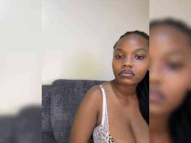 Busty-Princess1 webcam