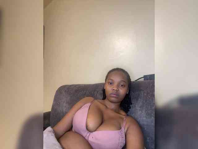 Busty-princess1 webcam