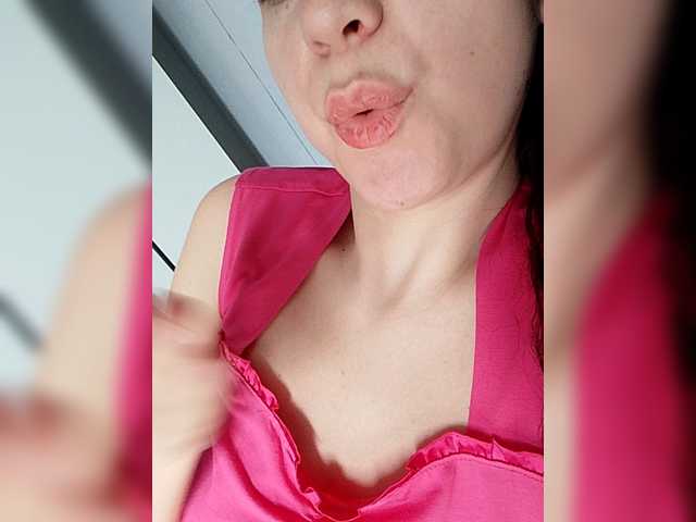 Anabella-1's BongaCams show and profile