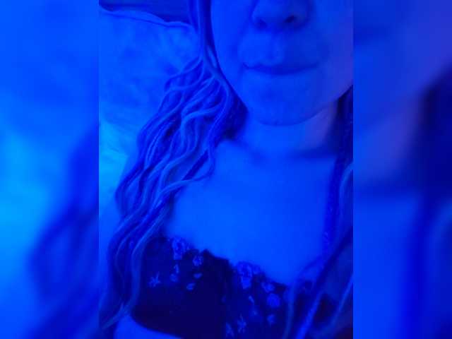 Anabella-1 live cam on BongaCams