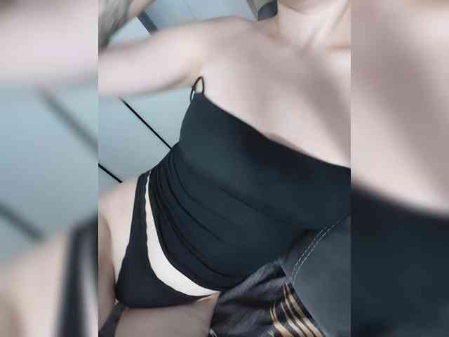 Devils_Kiss webcam