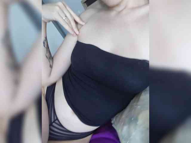 Devils_Kiss webcam