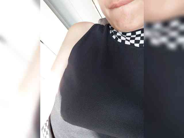 Devils_Kiss webcam