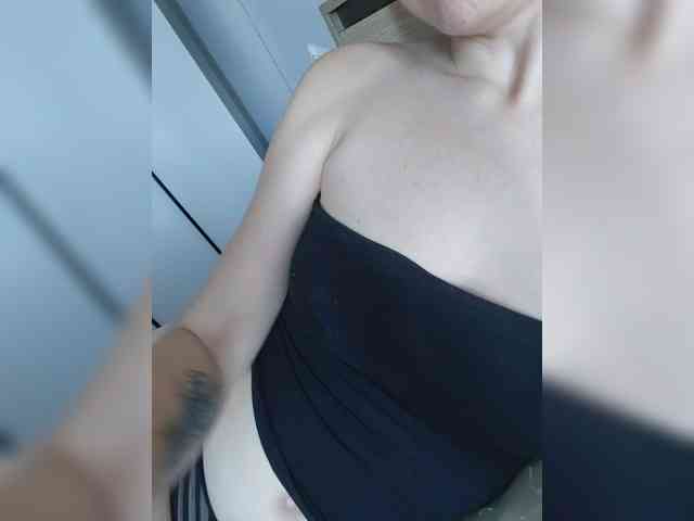 Devils_Kiss webcam