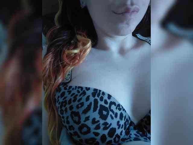 Model: Devils_Kiss