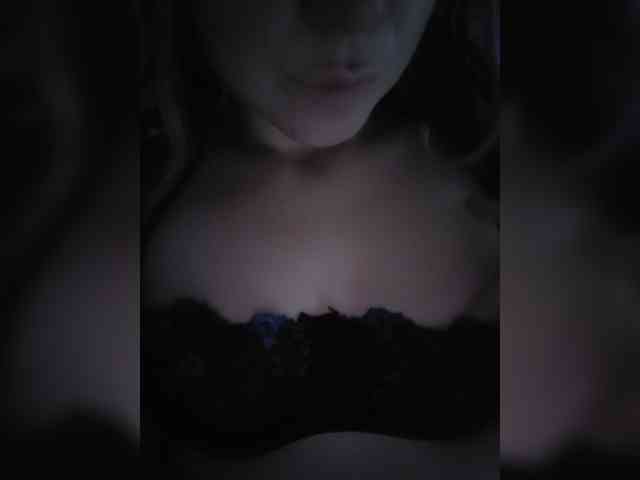 Devils_Kiss webcam