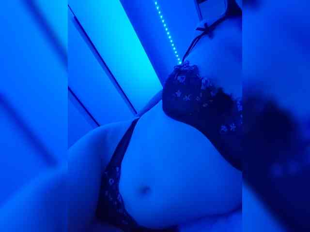 Devils_Kiss webcam