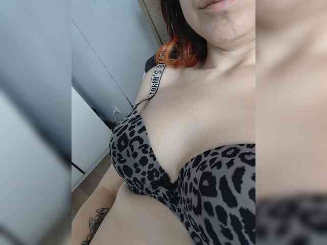 Devils_Kiss webcam