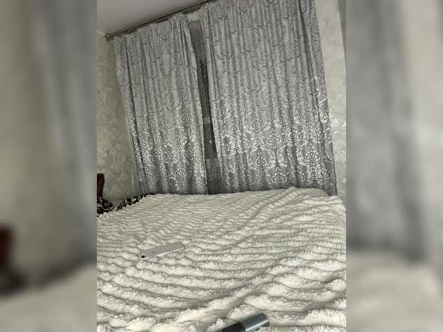 EvaDesire's BongaCams show and profile