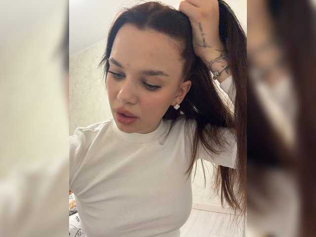 EvaDesire live cam on BongaCams