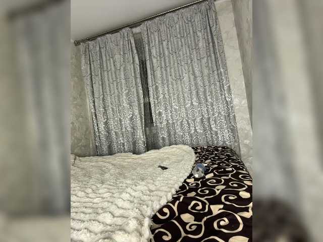 EvaDesire's BongaCams show and profile