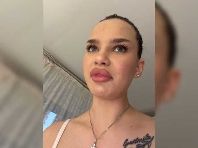 EvaDesire live cam on BongaCams