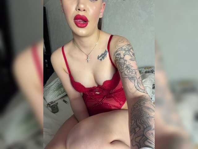 EvaDesire live cam on BongaCams