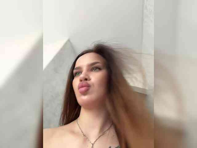 EvaDesire Live Webcam on BongaCams