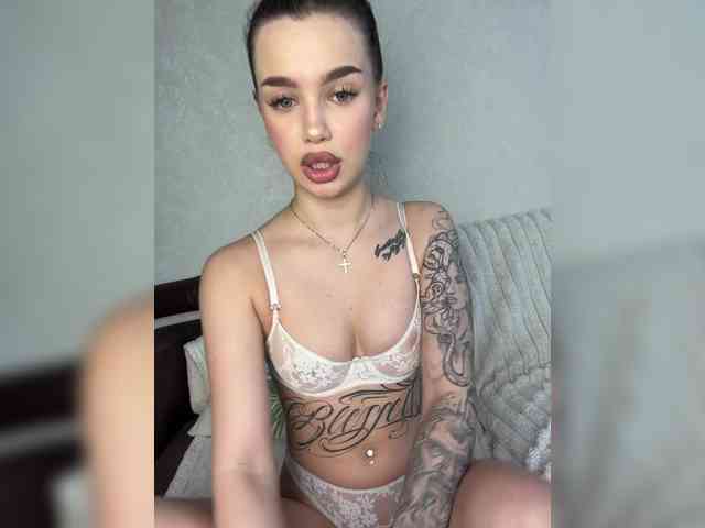 Model: EvaDesire