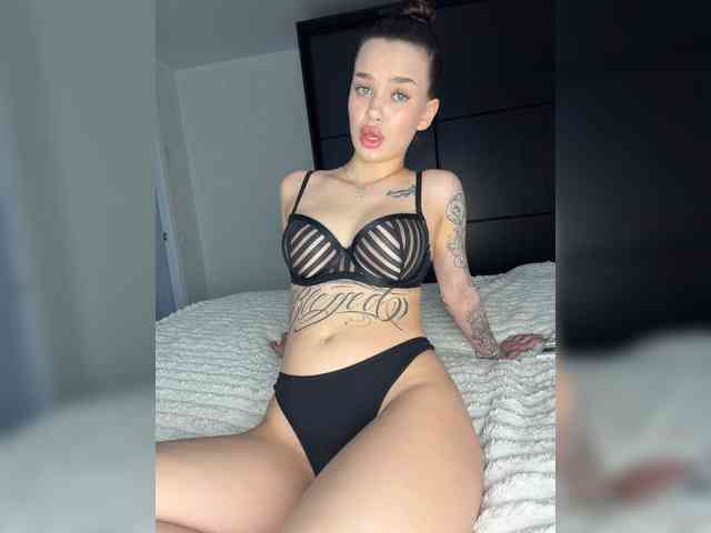EvaDesire Sex Cam Show