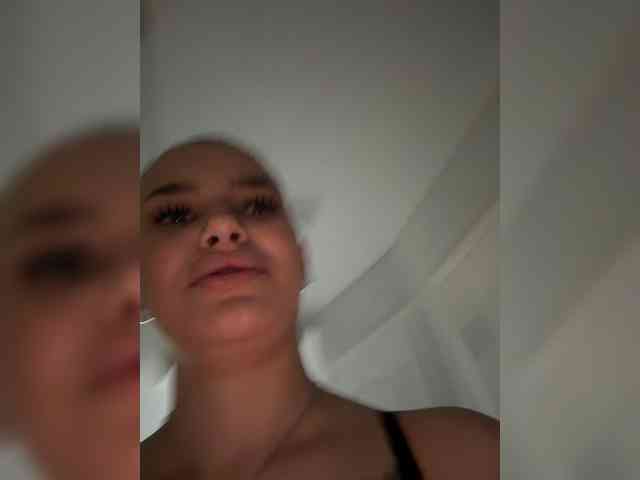 EvaDesire Sex Cam Show